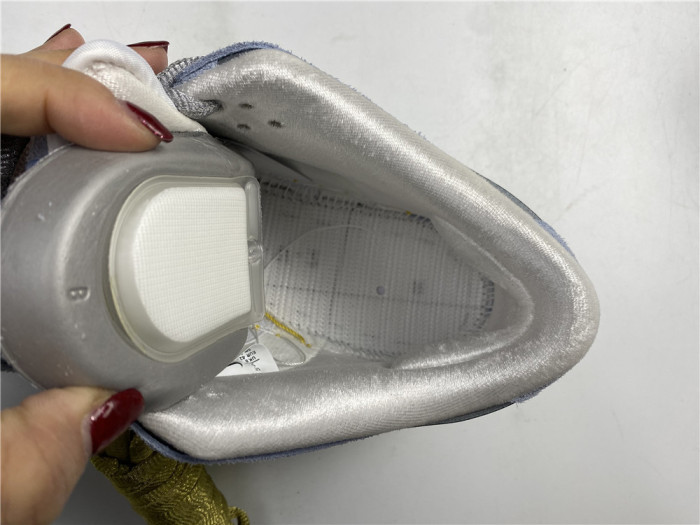 sean cliver x nike sb dunk low dc9936-100