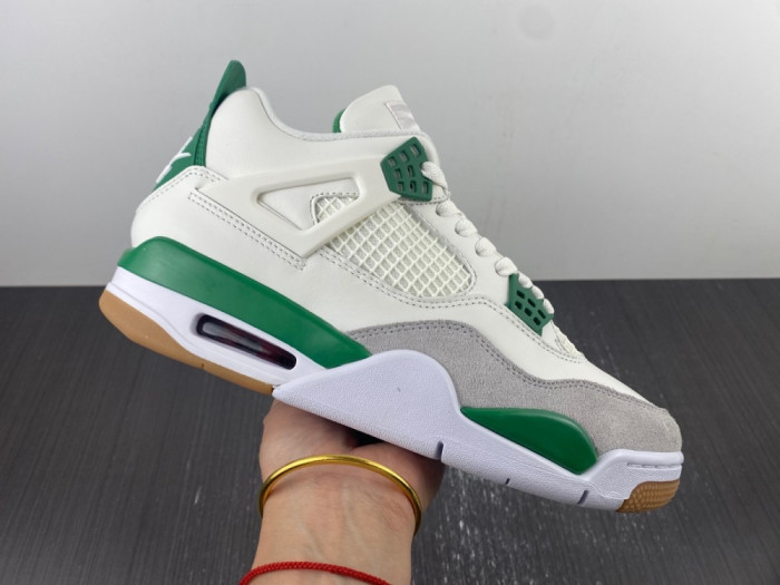 air jordan 4 retro sb pine green dr5415-103